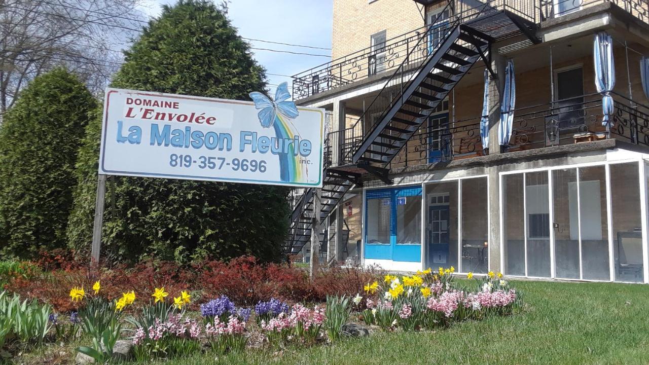MHotel Domaine l'Envolée- Maison Fleurie Victoriaville Exterior foto