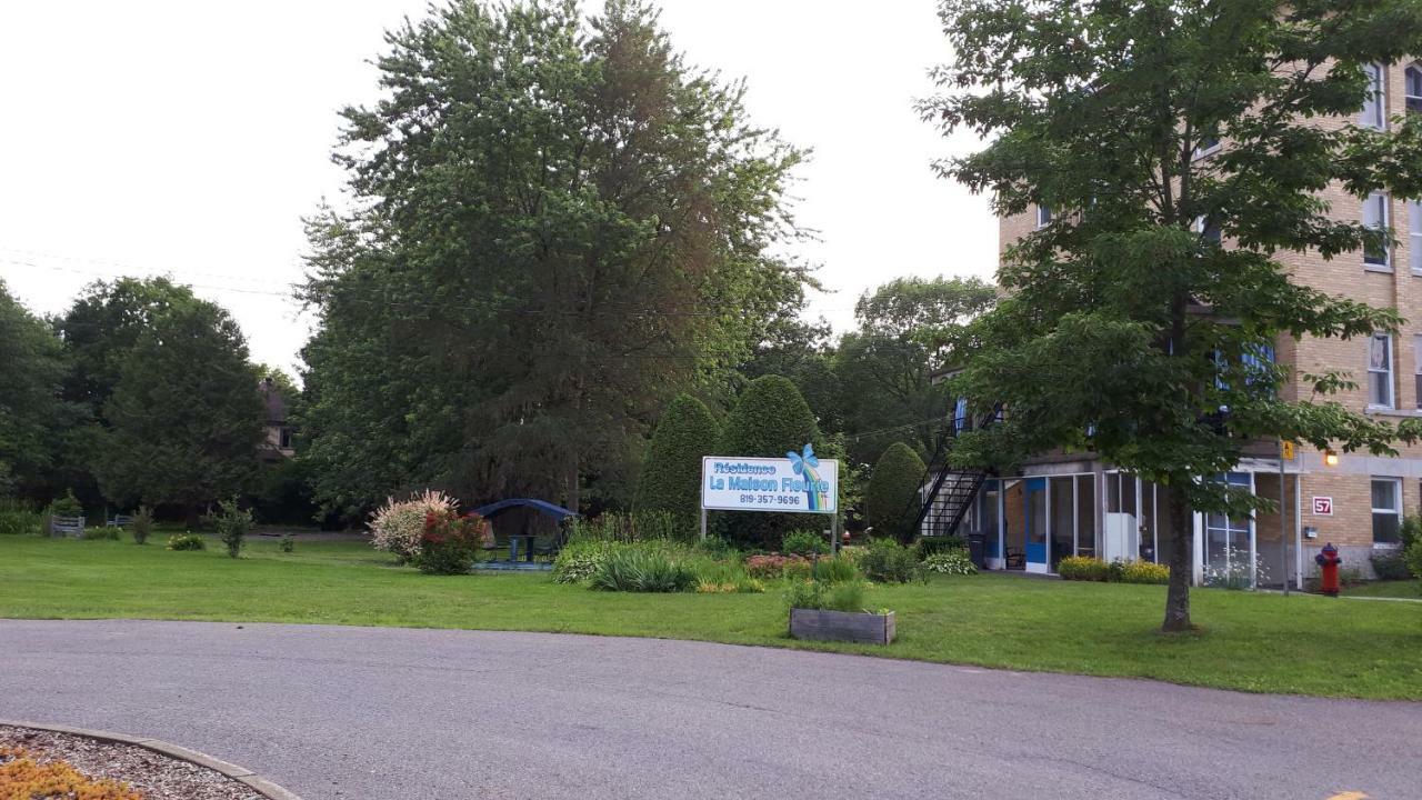 MHotel Domaine l'Envolée- Maison Fleurie Victoriaville Exterior foto